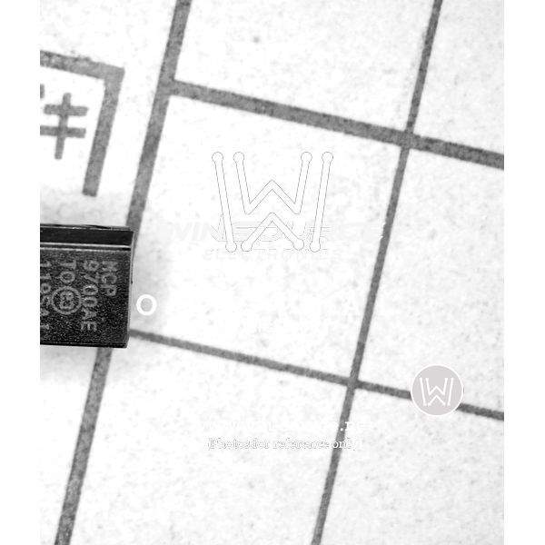 MCP9700A-E/TO real image12626